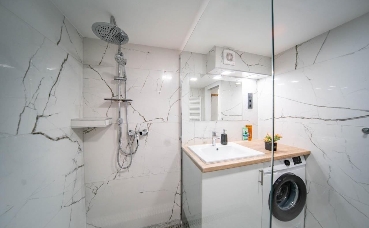 Free Parking Basilica Rob'S Home - Ac, Wi-Fi, Smart Tv 부다페스트 외부 사진